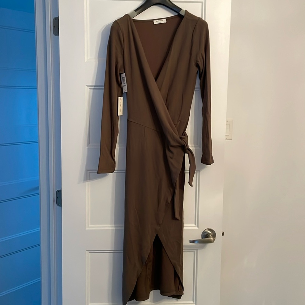 Aritzia dress- Babaton wrap dress in khaki never worn with tags size M